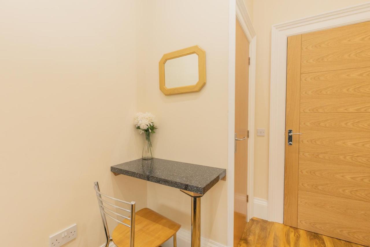 New 3-bedroom Close To Centre Appartement Edinburgh